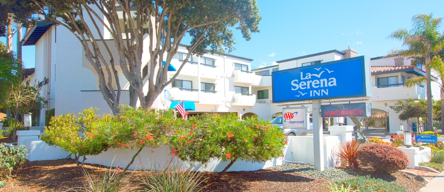 WELCOME TO LA SERENA INN OUR WARM AND INVITING HOTEL SITS JUST BLOCKS FROM THE OCEAN